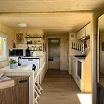 Romantic Jacuzzi Hideaway Near Heviz Apartmán *