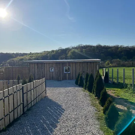 Daire Romantic Jacuzzi Hideaway Near Heviz Rezi