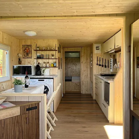 Romantic Jacuzzi Hideaway Near Heviz Daire *