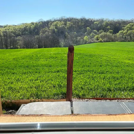 Romantic Jacuzzi Hideaway Near Heviz *